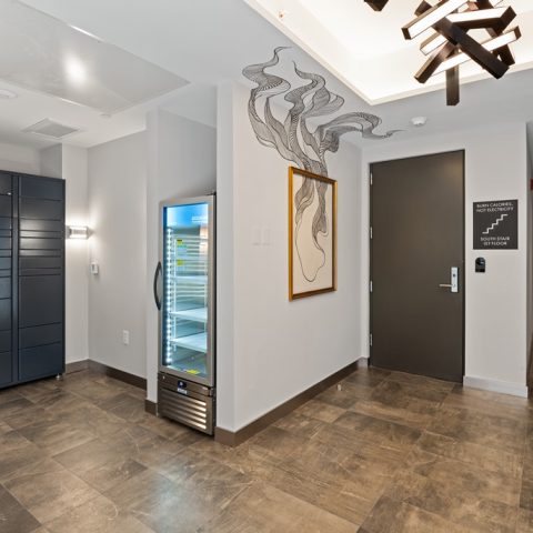 package locker with cold storage option